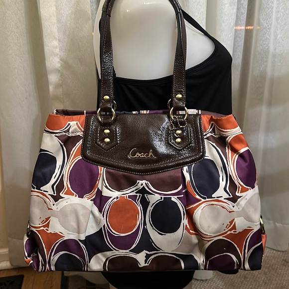 Coach signature shoulder bag - Picture 3 of 15